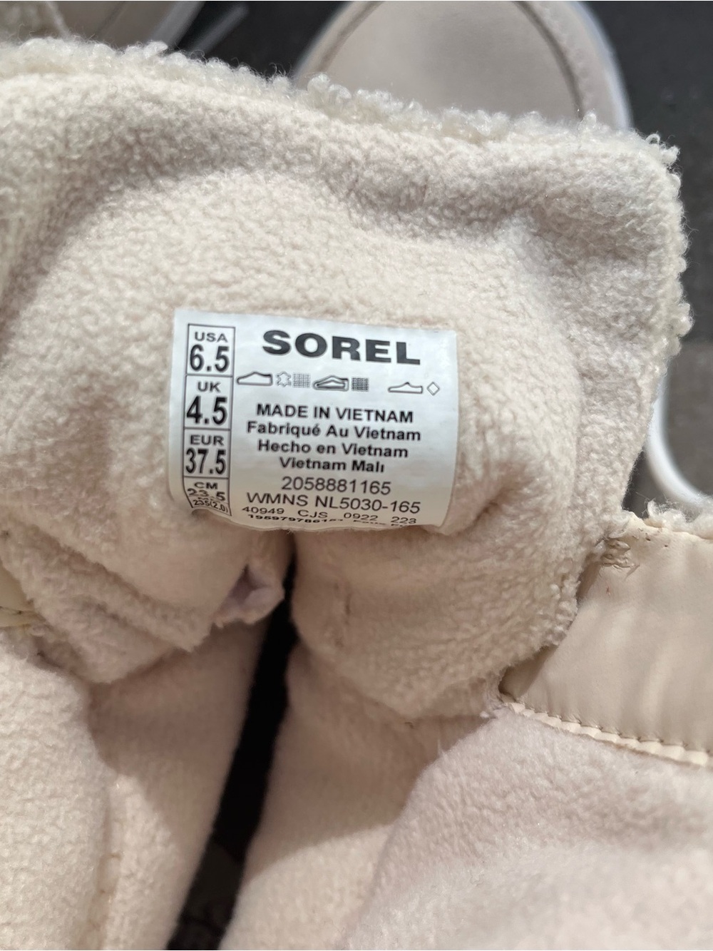 Sorel Kids Sherpa Lace-Up Boot - Cream/White - Picture 3 of 4
